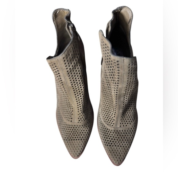 Vince Camuto | Levesna perforated booties pewter grey women size 9 - Picture 4 of 12